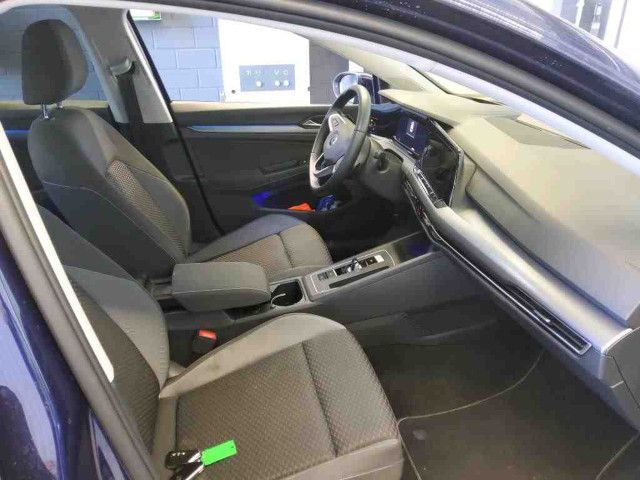 Fahrzeugabbildung Volkswagen Golf Active 2.0 TDI DSG Navi LED ACC RFK HUD