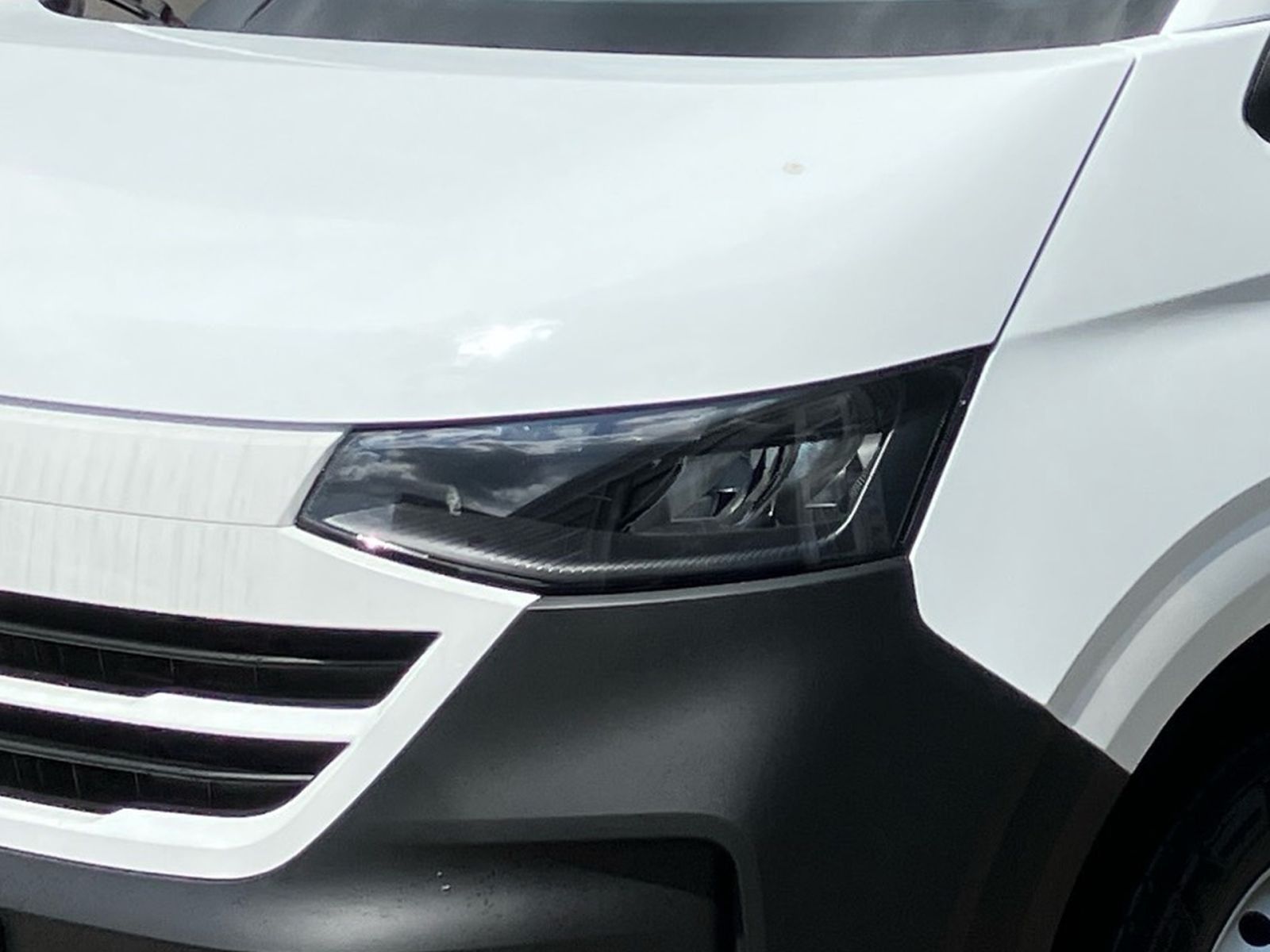 Fahrzeugabbildung Volkswagen e-Transporter Kasten 100 kW BEV 1-Gang Automatik