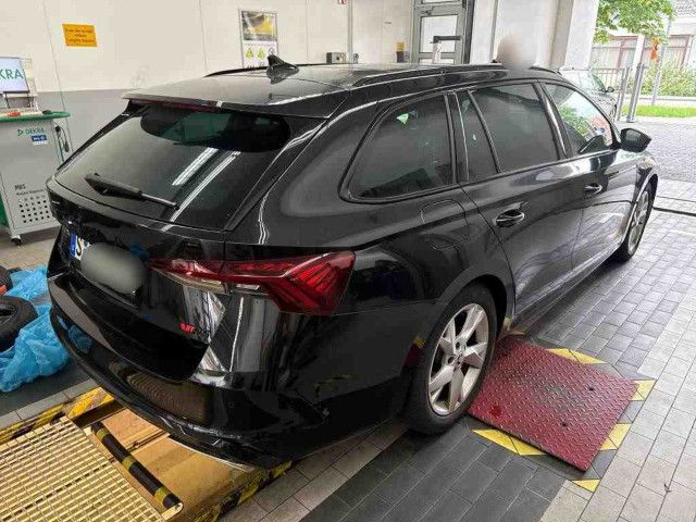 Fahrzeugabbildung SKODA Octavia Combi RS 4x4 2.0TDI DSG LED ACC HUD Pano