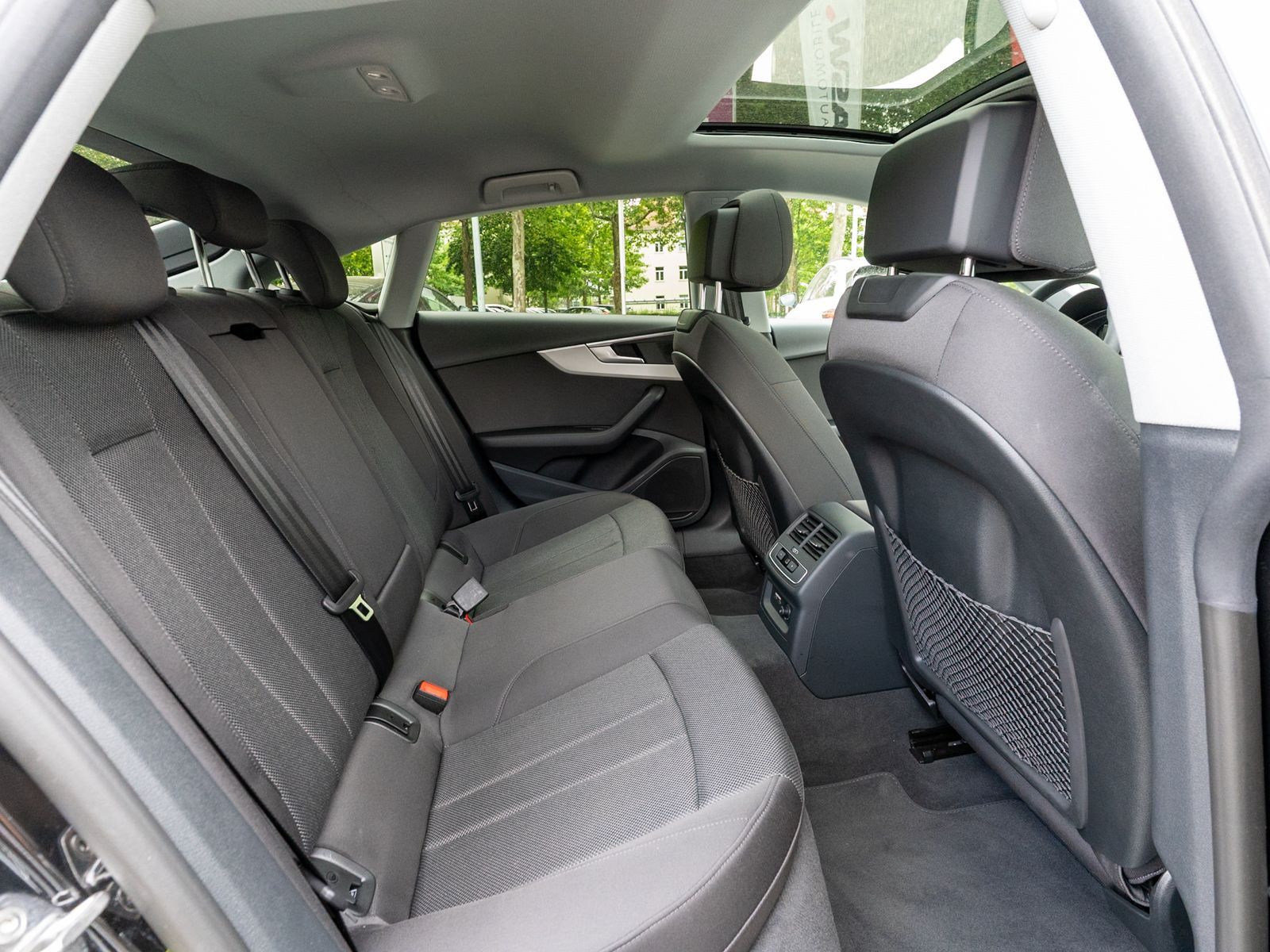 Fahrzeugabbildung Audi A5 Sportback 45TFSI quattro Navi Matrix PANO ACC