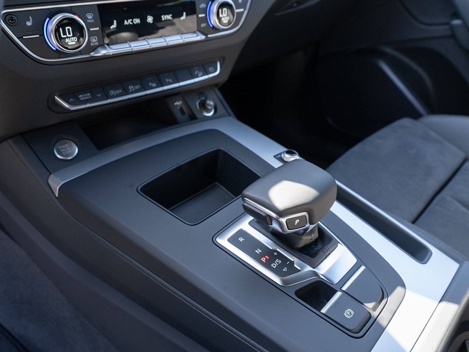 Fahrzeugabbildung Audi Q5 Sportback S line 45TFSI quattr Navi Matrix VC