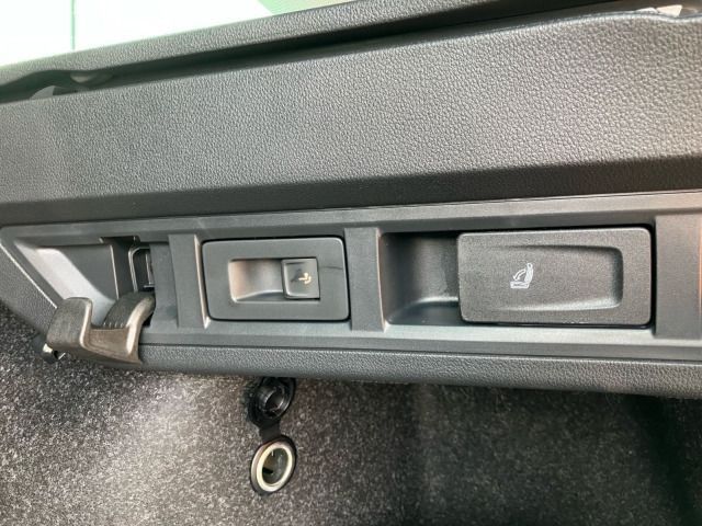 Fahrzeugabbildung SKODA Octavia Combi Tour 2,0 TDI 150PS DSG ACC PDC AHK