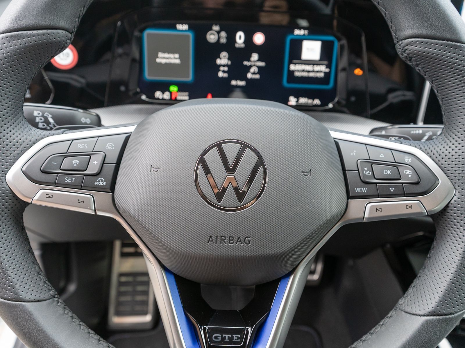 Fahrzeugabbildung Volkswagen Golf GTE 1.5TSI eHybrid DSG LED Navi RFK HUD DCC