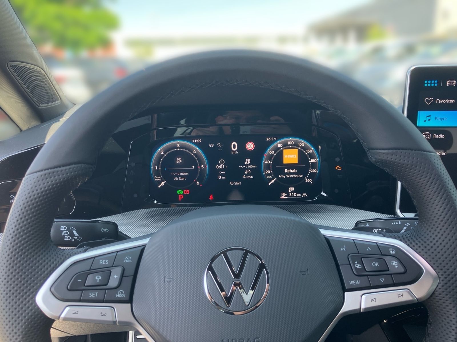 Fahrzeugabbildung Volkswagen Golf Variant R-Line 2,0l TDI 150 PS DSG AHK ACC