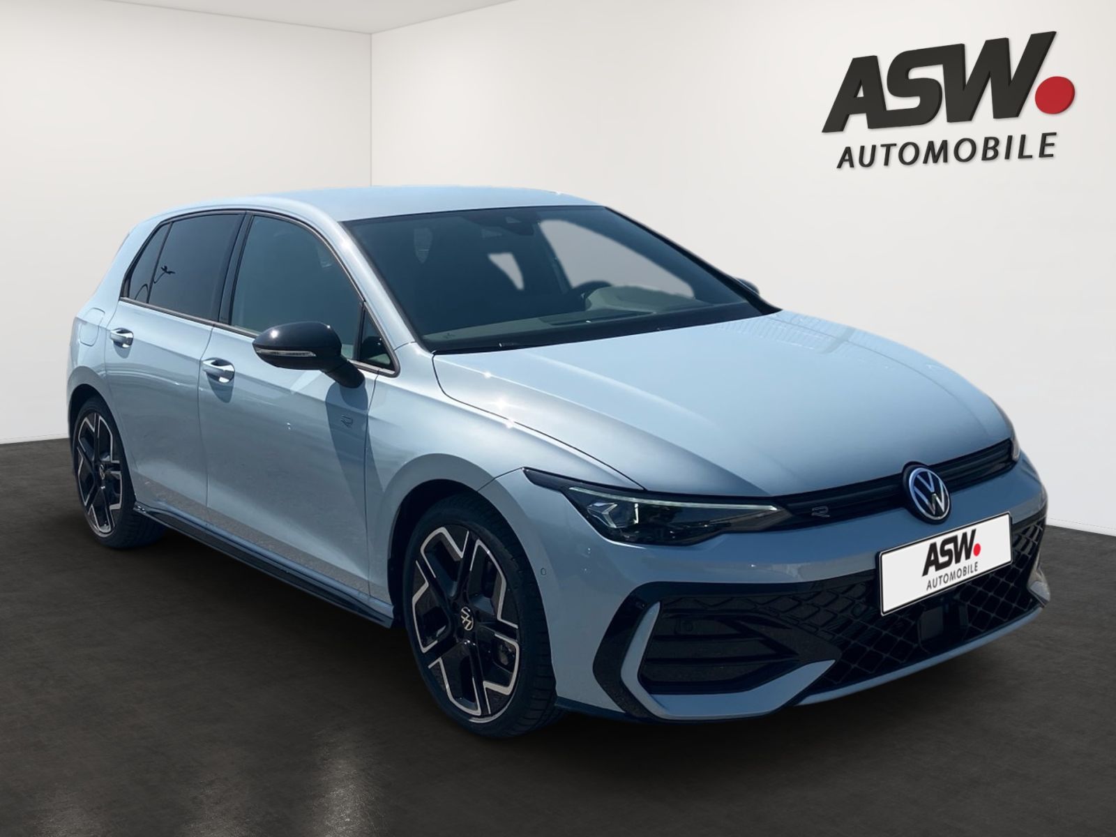 Fahrzeugabbildung Volkswagen Golf R-Line 1,5l eTSI 150 PS DSG AHK ACC 360° Ka