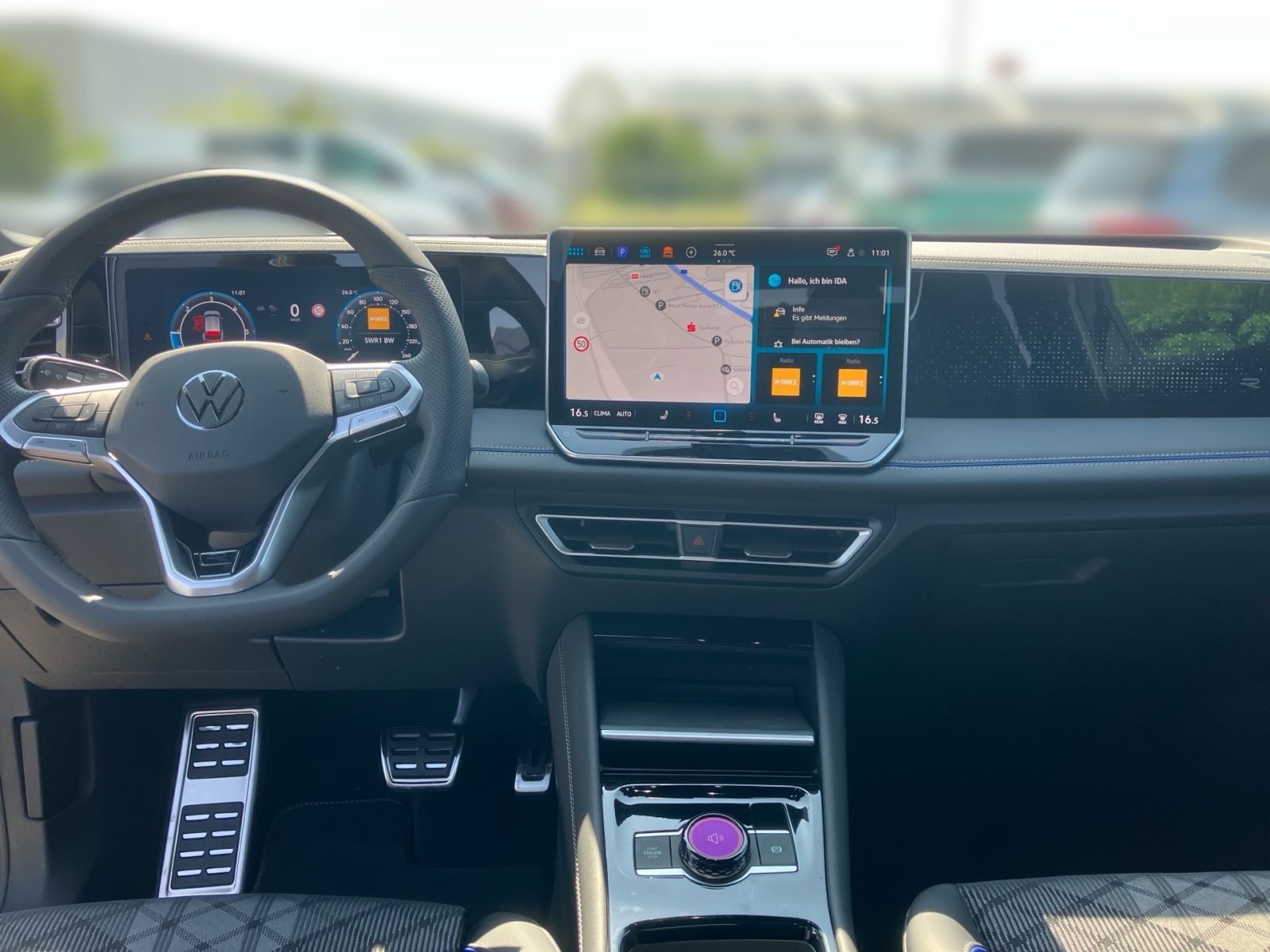 Fahrzeugabbildung Volkswagen Tiguan R-Line 2,0 l TDI 4MOTION 193 PS DSG AHK A