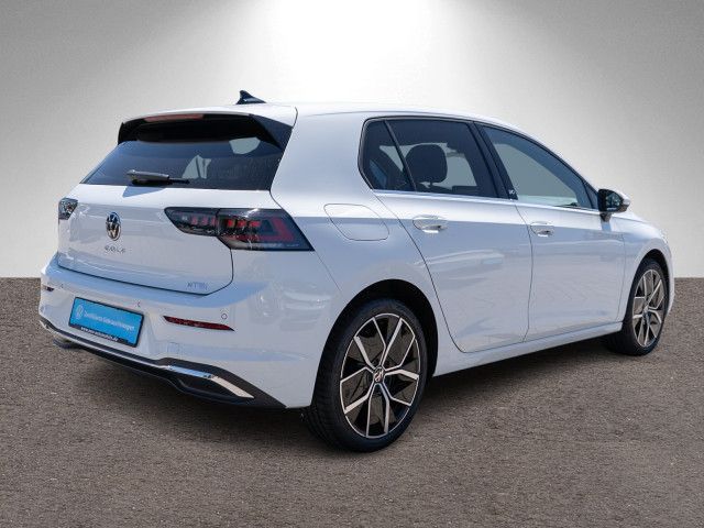 Fahrzeugabbildung Volkswagen Golf Edition 50 1.5 eTSI DSG LED 360° Pano AHK