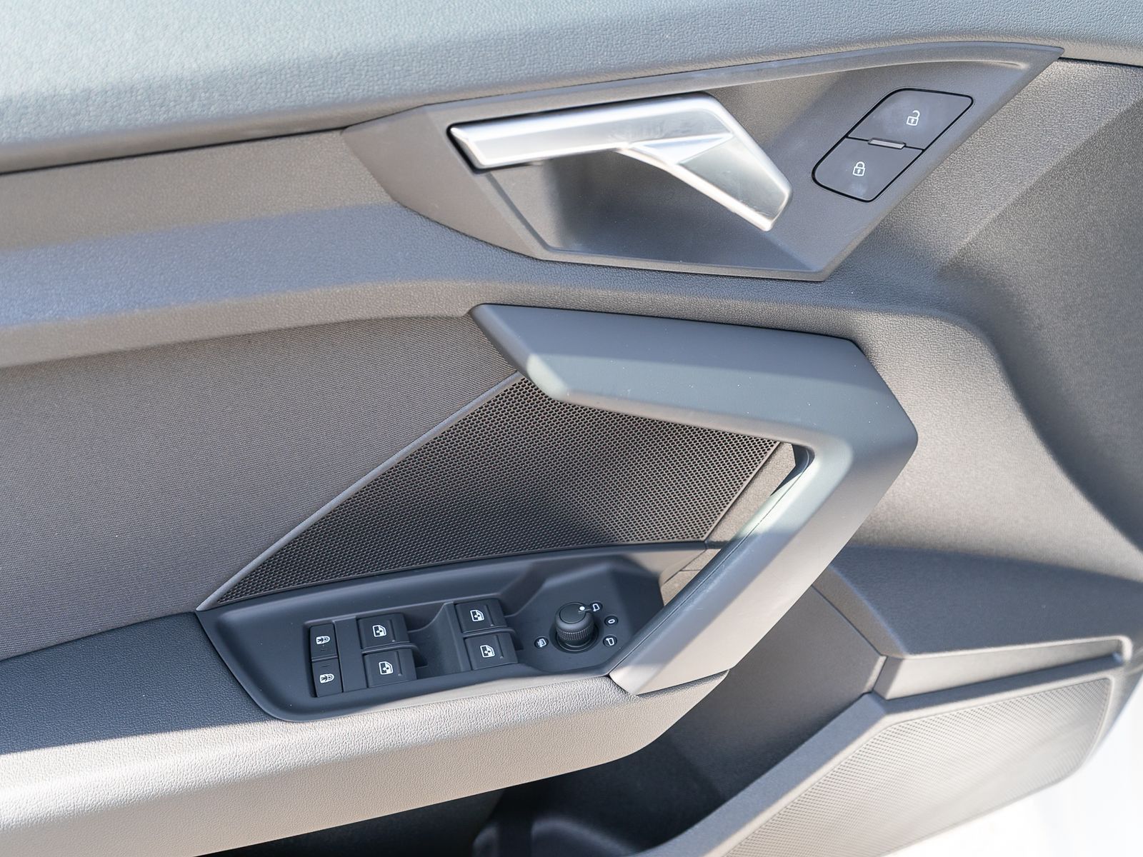 Fahrzeugabbildung Audi A3 Sportback advanced 30TFSI Navi LED GRA PDC VC