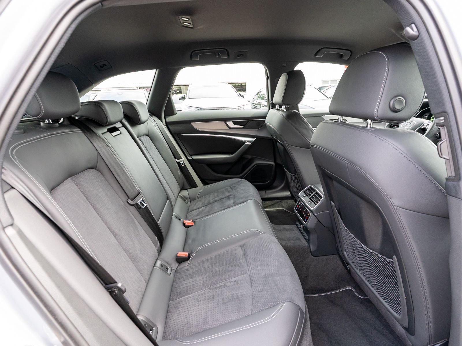 Fahrzeugabbildung Audi A6 Avant S line 50TFSI e quattr Navi LED RFK ACC