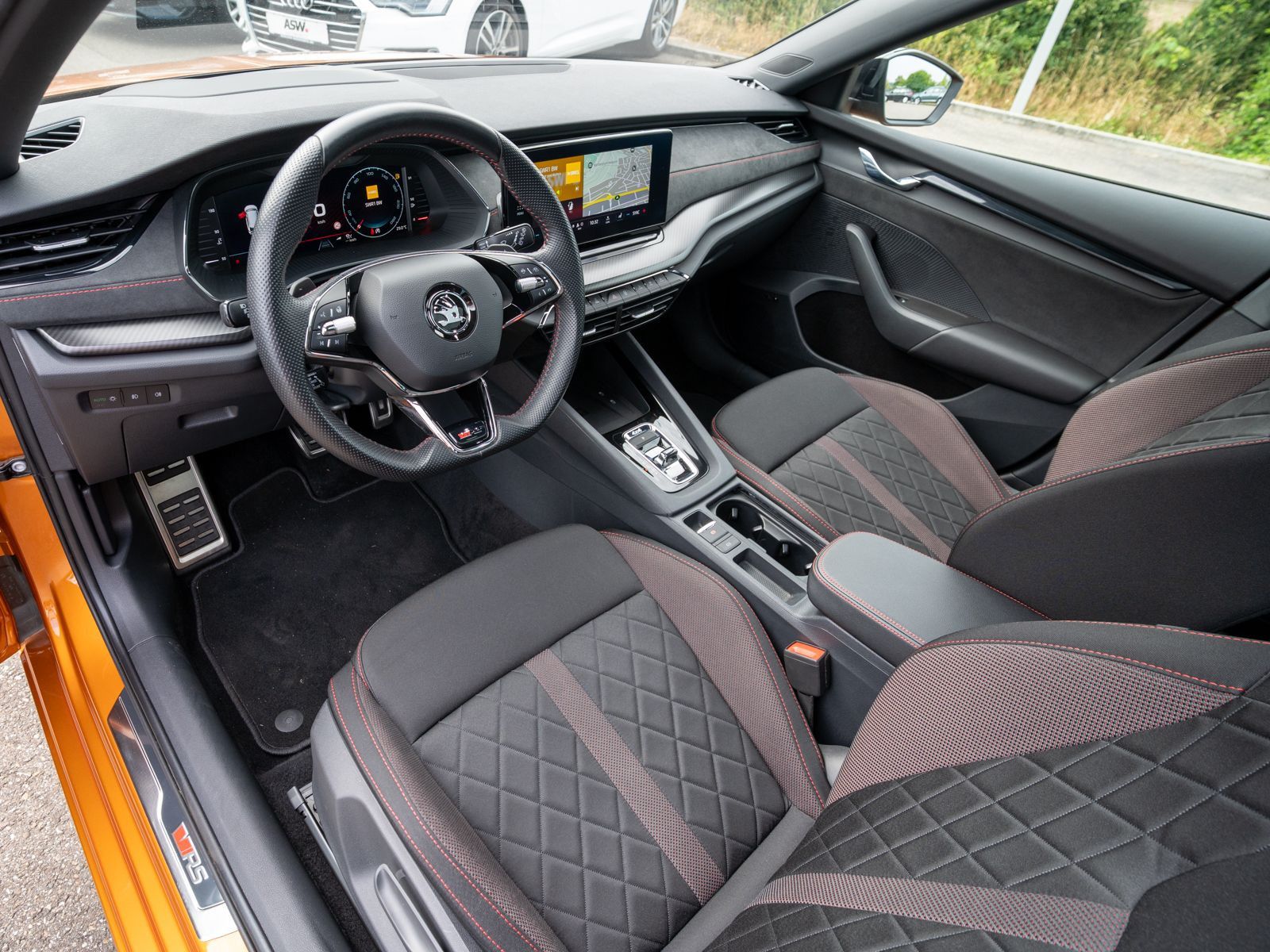 Fahrzeugabbildung SKODA Octavia Combi RS 4x4 Edition 2.0TDI DSG AHK PANO