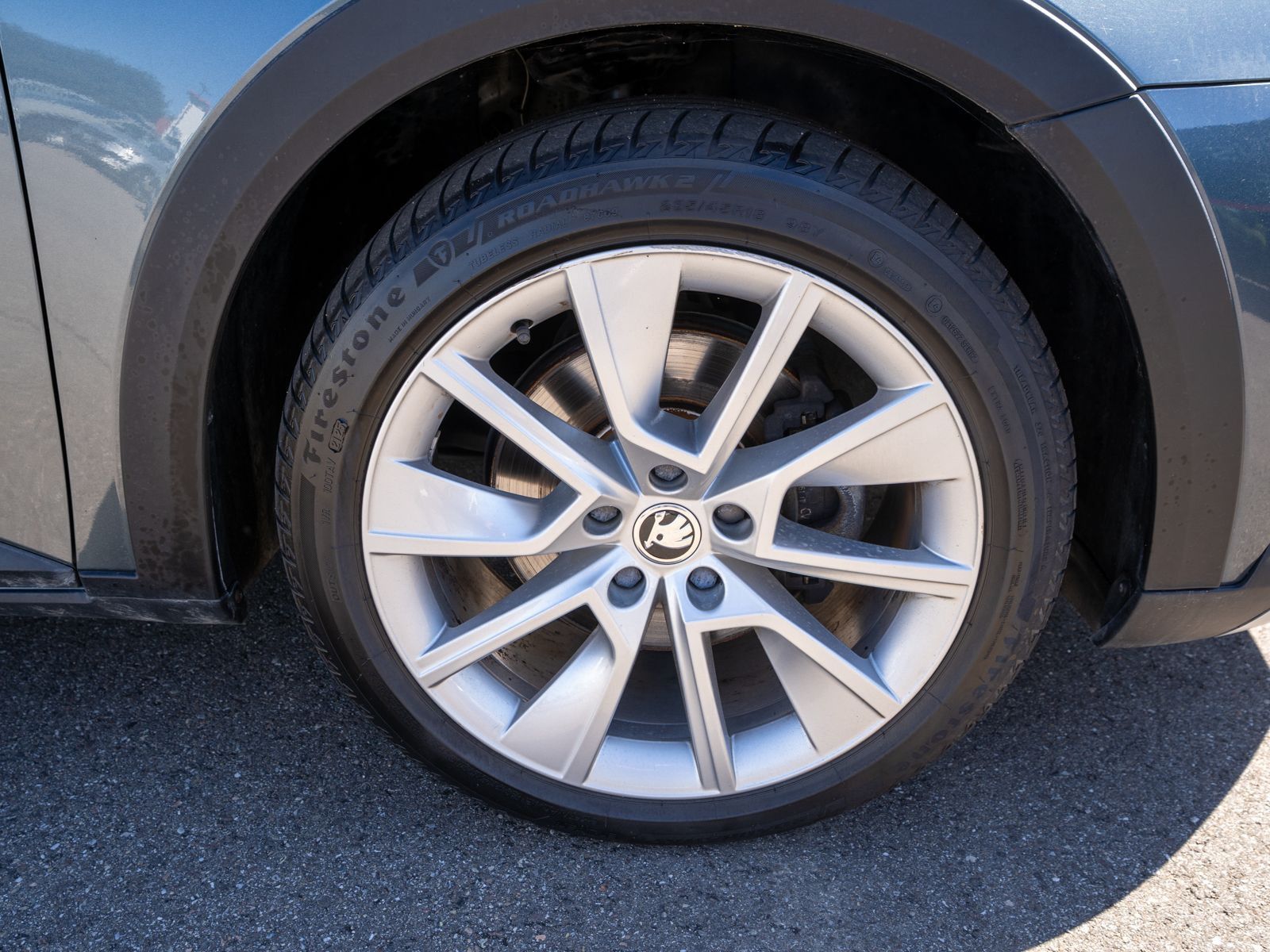 Fahrzeugabbildung SKODA Superb Combi Scout 2.0 TDI 4x4 DSG LED Navi AHK