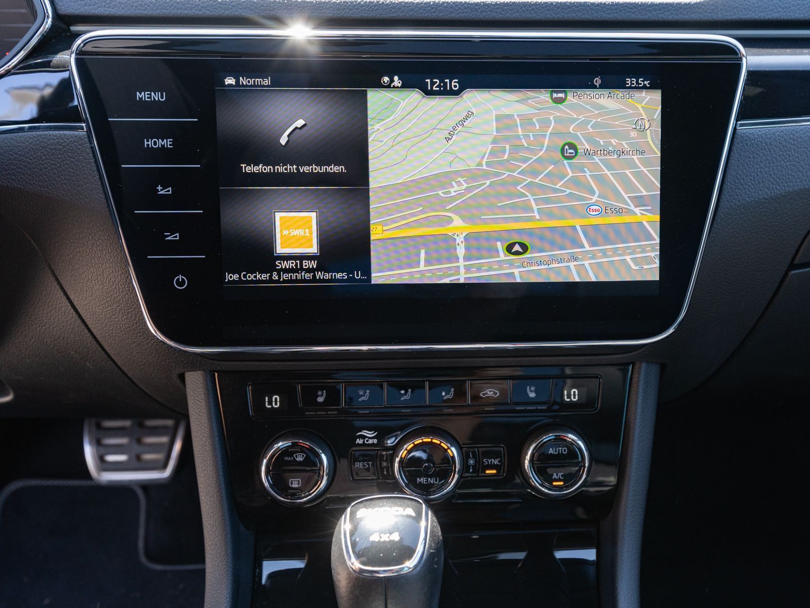 Fahrzeugabbildung SKODA Superb Combi L&K 2.0TDI 4x4 DSG PANO LEDER DCC