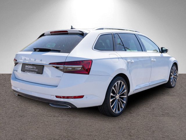Fahrzeugabbildung SKODA Superb Combi L&K 2.0TDI 4x4 DSG PANO LEDER DCC