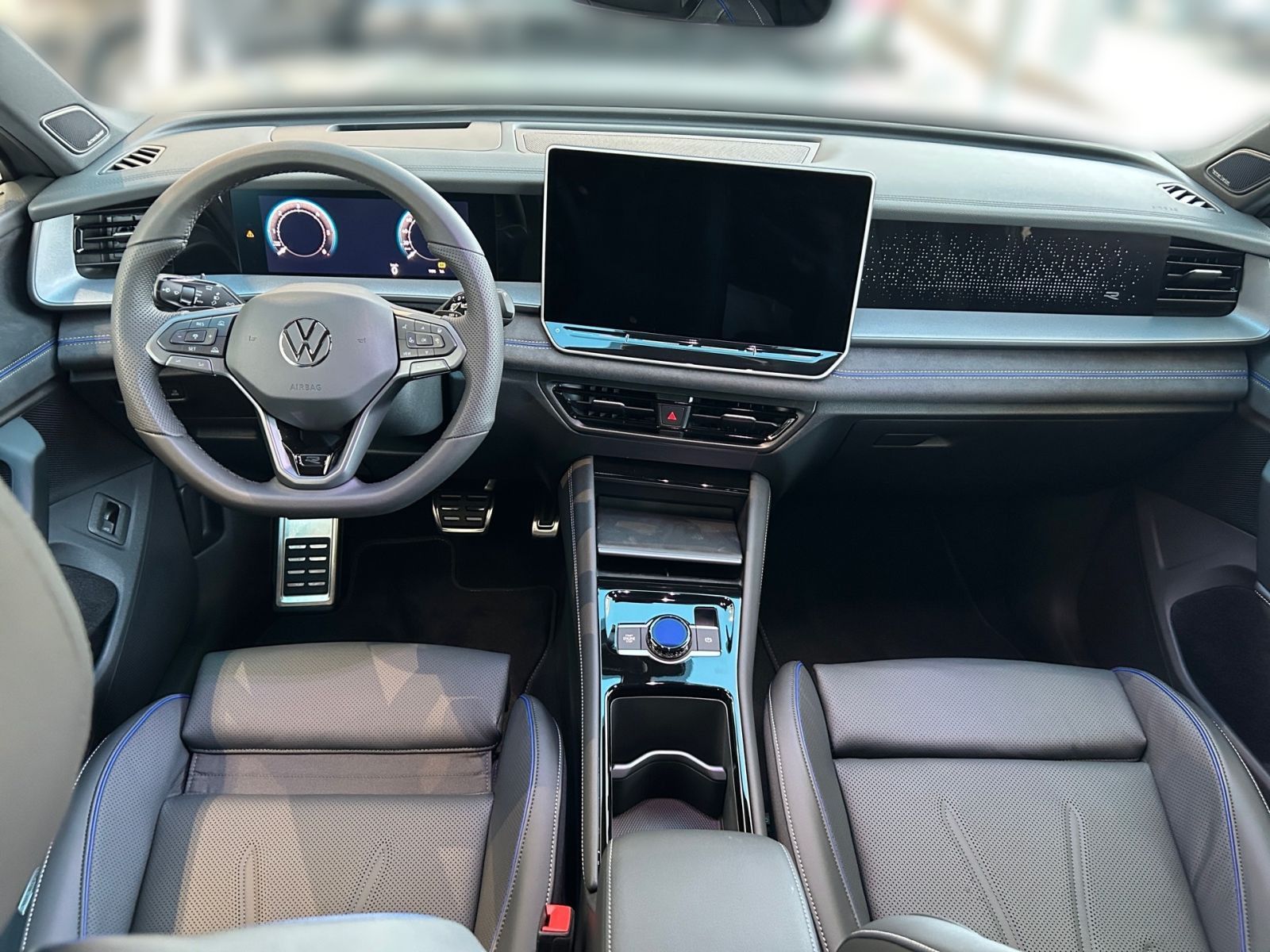 Fahrzeugabbildung Volkswagen Tayron R-Line 2,0 l TDI 4MOTION 193 PS DSG AHK H