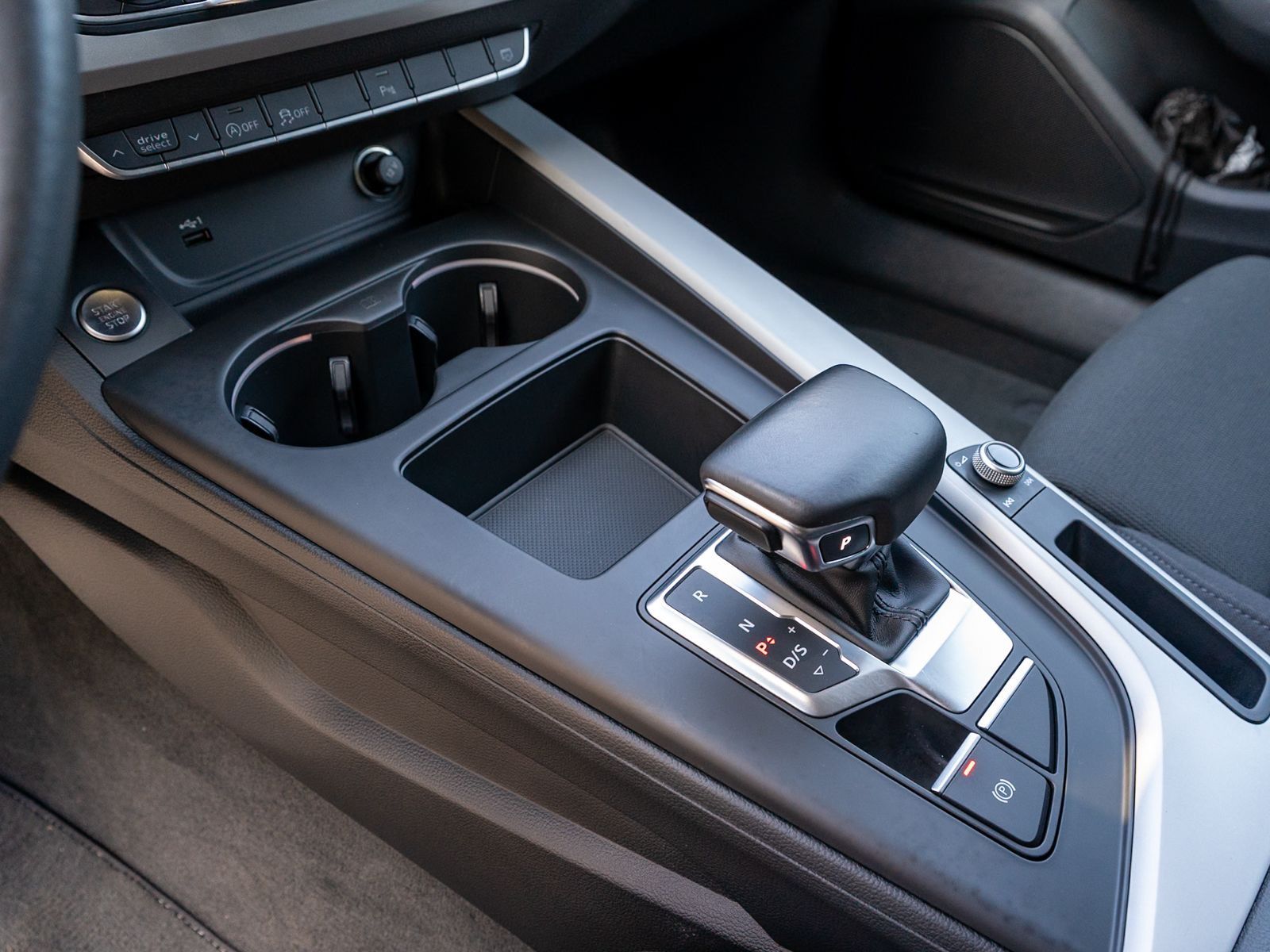 Fahrzeugabbildung Audi A4 Avant 40TDI quattro Navi Matrix AHK RFK ACC