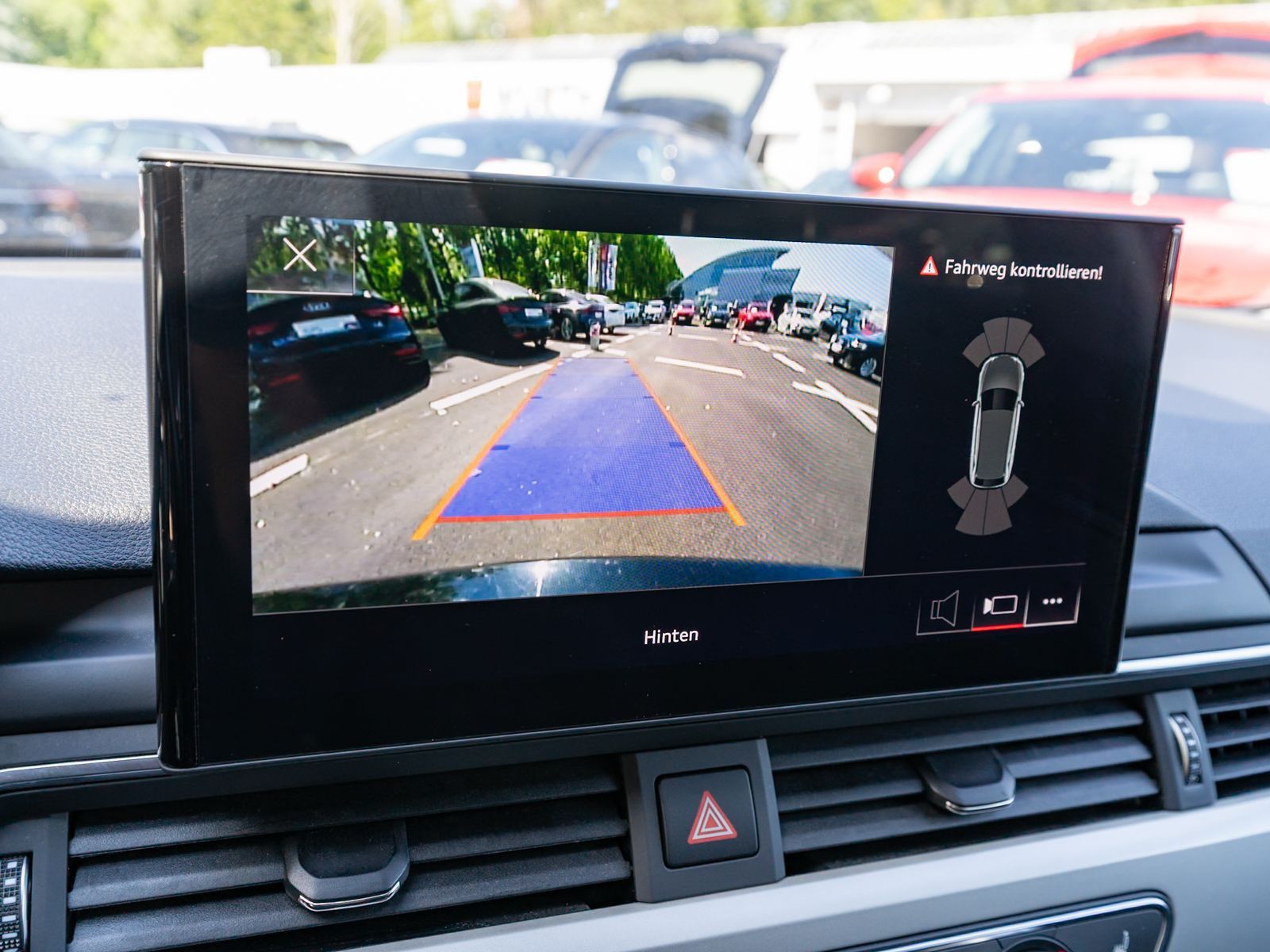 Fahrzeugabbildung Audi A4 Avant 40TDI quattro Navi Matrix AHK RFK ACC