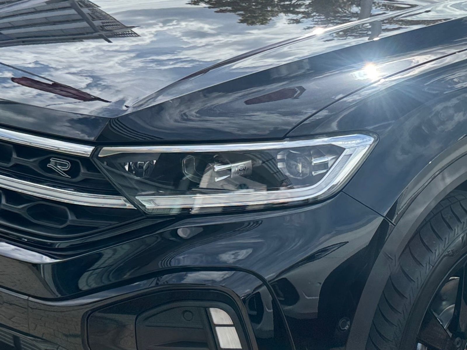 Fahrzeugabbildung Volkswagen T-Roc Cabrio R-Line 1.5 TSI DSG AHK WKR R-KAMERA
