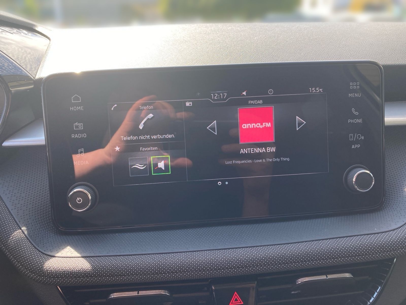 Fahrzeugabbildung SKODA Fabia Tour 1,0MPI 80PS SHZ PDC Kamera Smart Link