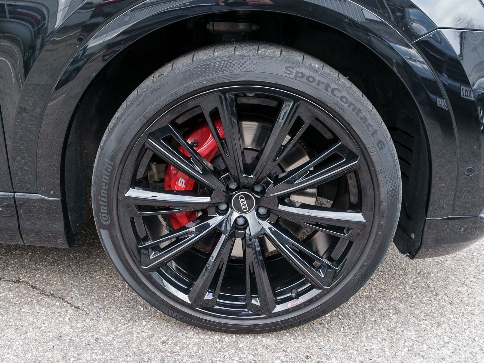 Fahrzeugabbildung Audi SQ8 quattro 4.0 TFSI tiptron Navi Matrix RFK B&O