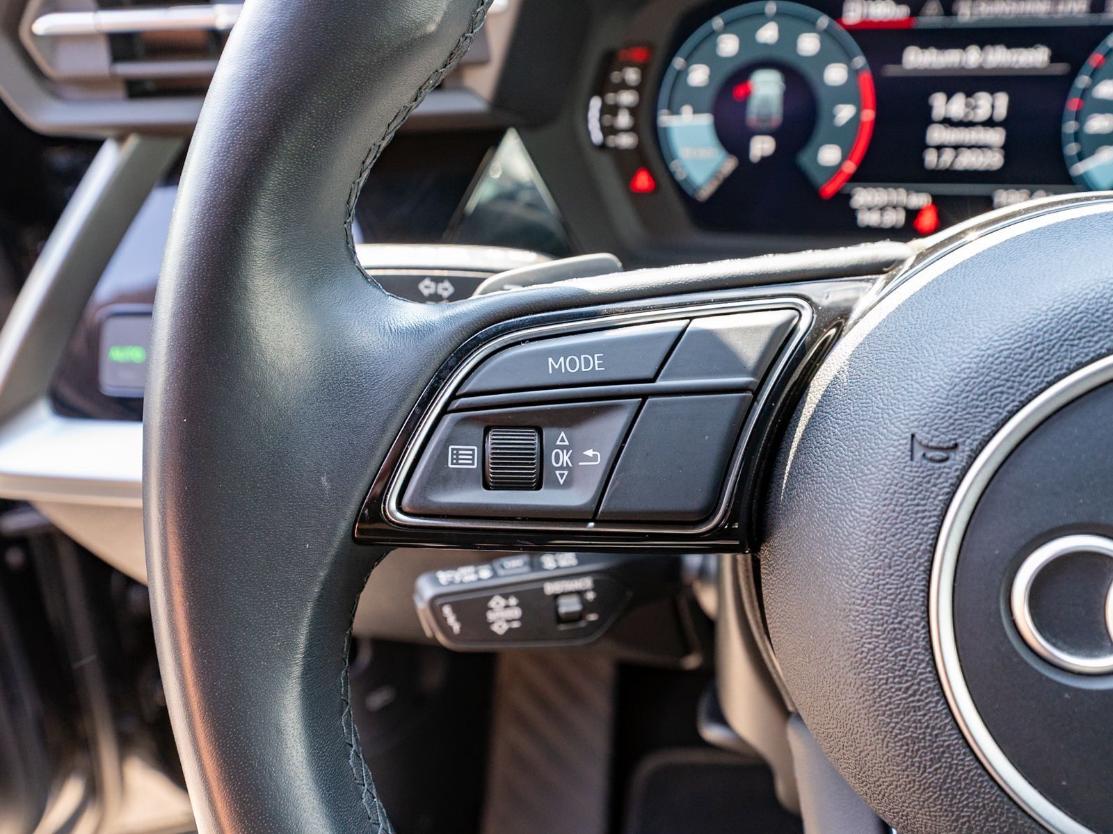 Fahrzeugabbildung Audi A3 Sportback S line 40TFSI quattro LED GRA SHZ