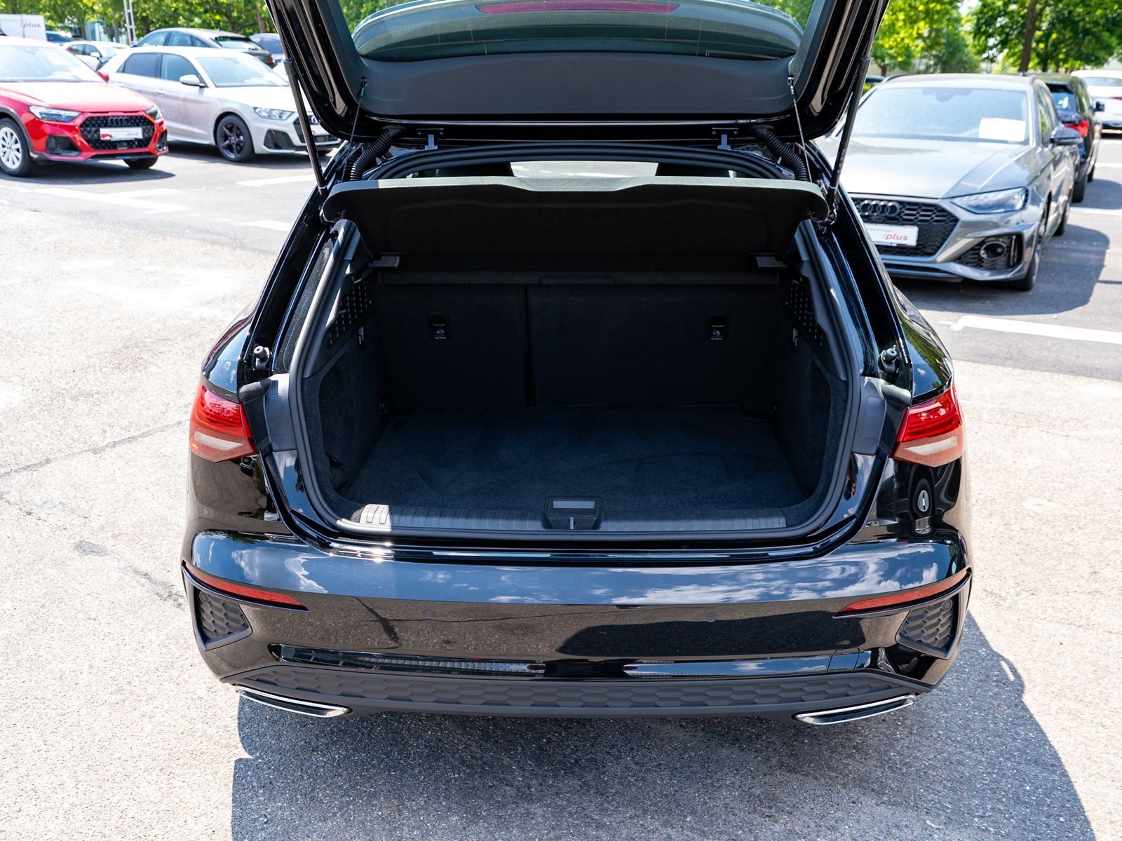 Fahrzeugabbildung Audi A3 Sportback S line 40TFSI quattro LED GRA SHZ
