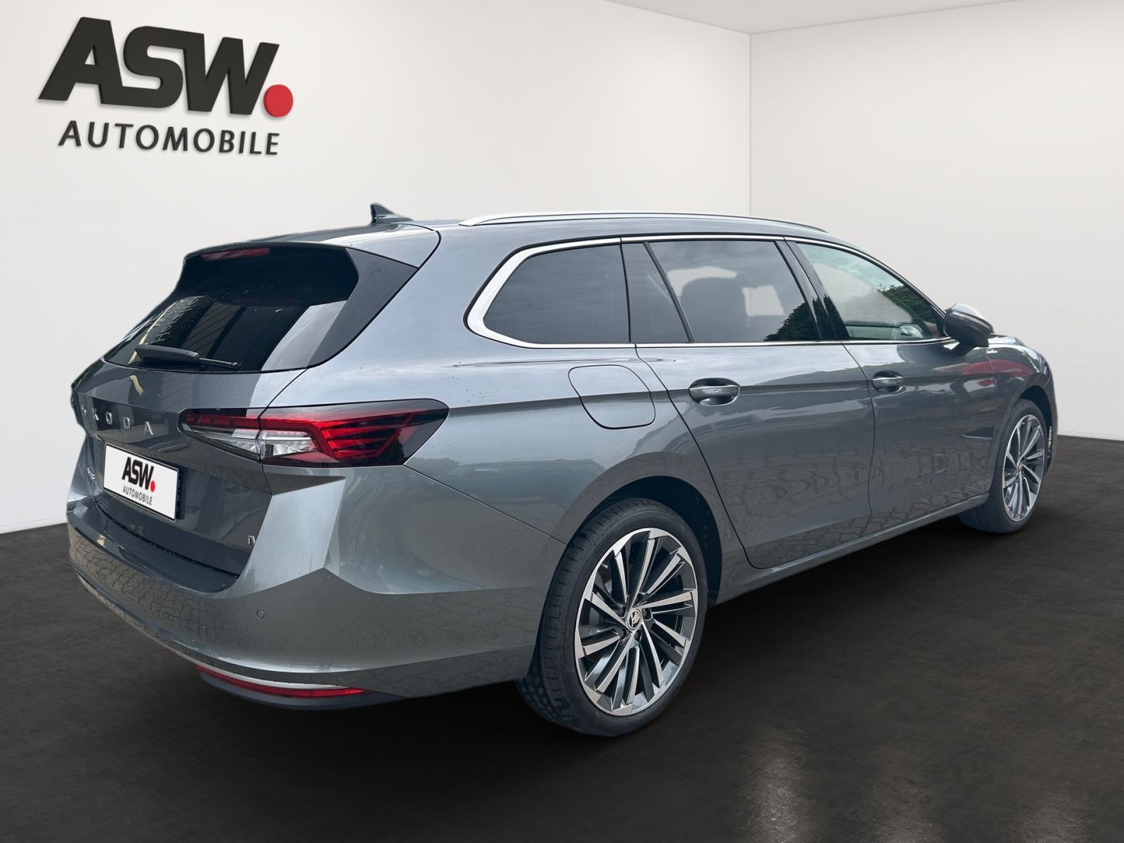 Fahrzeugabbildung SKODA Superb Combi L&K 1,5TSI iV 204PS DSG ACC SHZ AHK