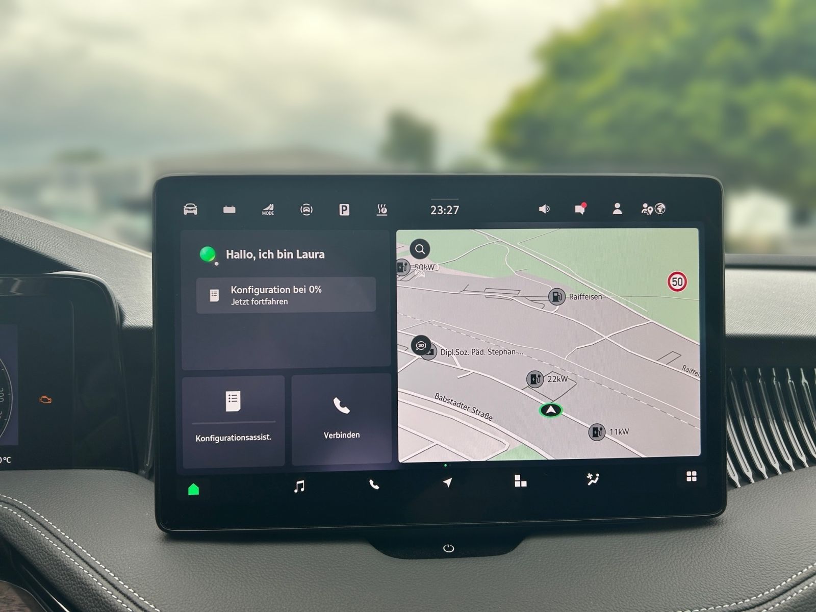 Fahrzeugabbildung SKODA Superb Combi L&K 1,5TSI iV 204PS DSG ACC SHZ AHK