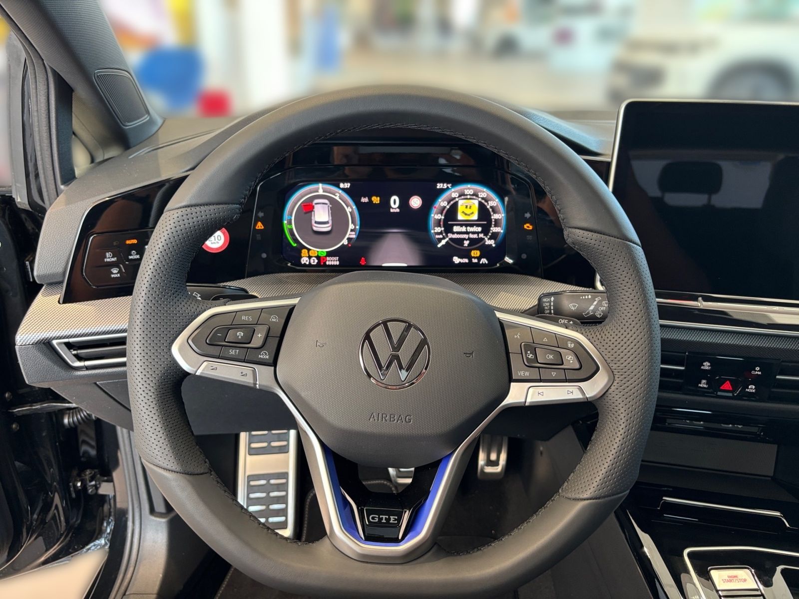 Fahrzeugabbildung Volkswagen Golf GTE 1,5 l eHybrid OPF 177 PS/116 PS DSG AHK
