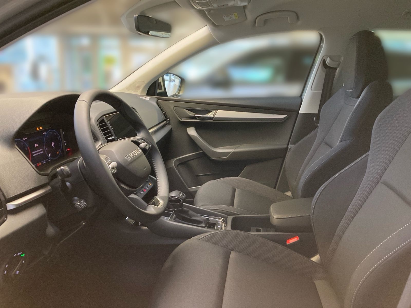 Fahrzeugabbildung SKODA Karoq Tour 1,5TSI 150PS DSG Navi ACC Kamera AHK