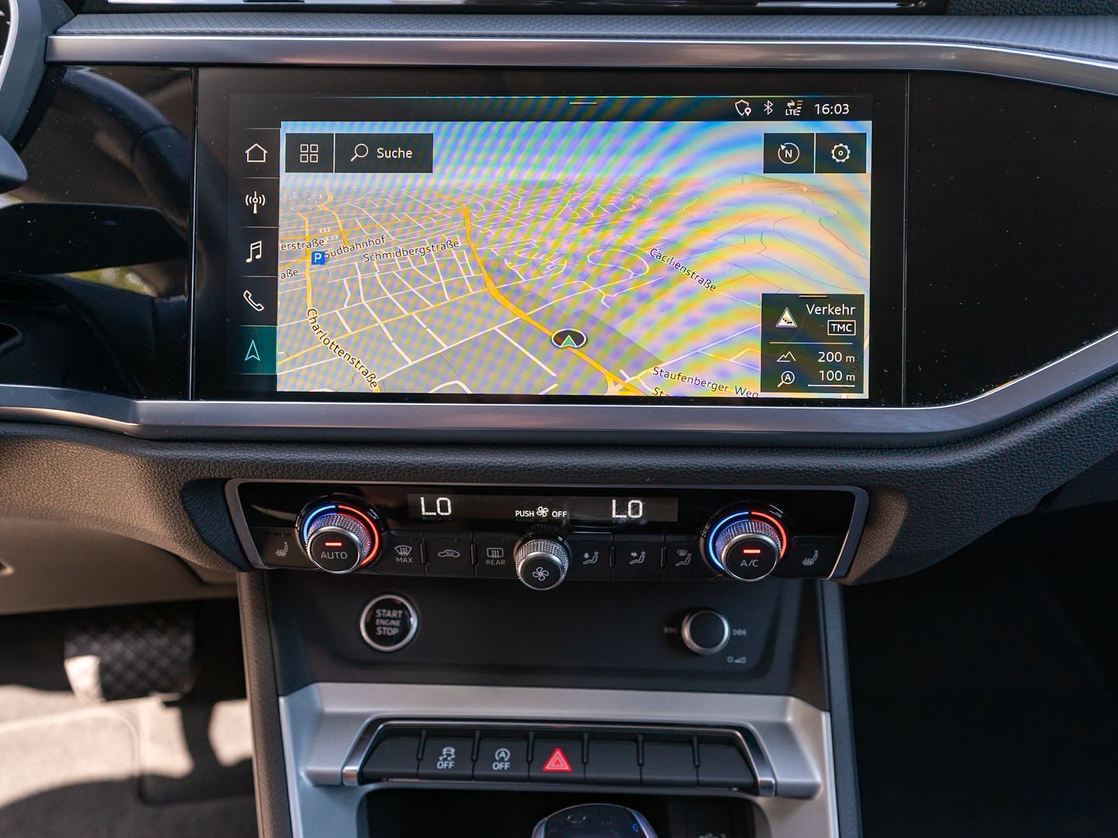 Fahrzeugabbildung Audi Q3 40TDI S line quattro Stronic Navi LED AHK GRA