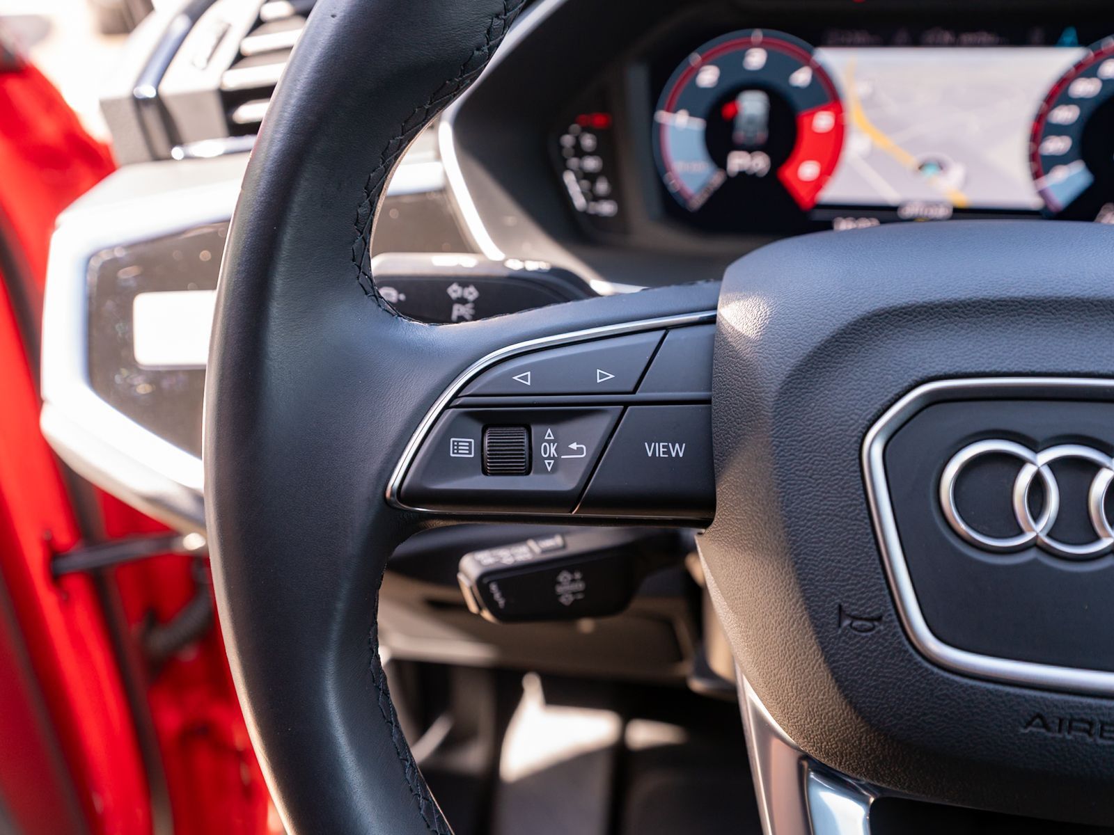 Fahrzeugabbildung Audi Q3 40TDI S line quattro Stronic Navi LED AHK GRA
