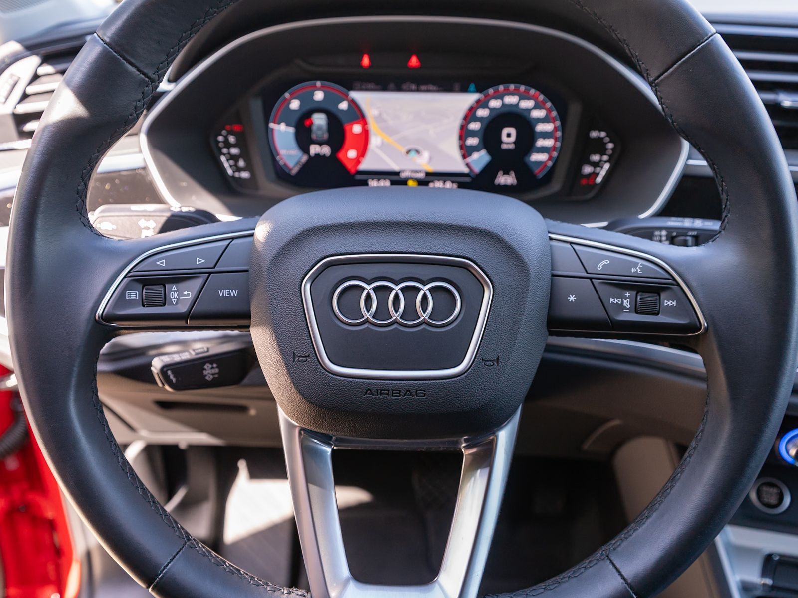 Fahrzeugabbildung Audi Q3 40TDI S line quattro Stronic Navi LED AHK GRA