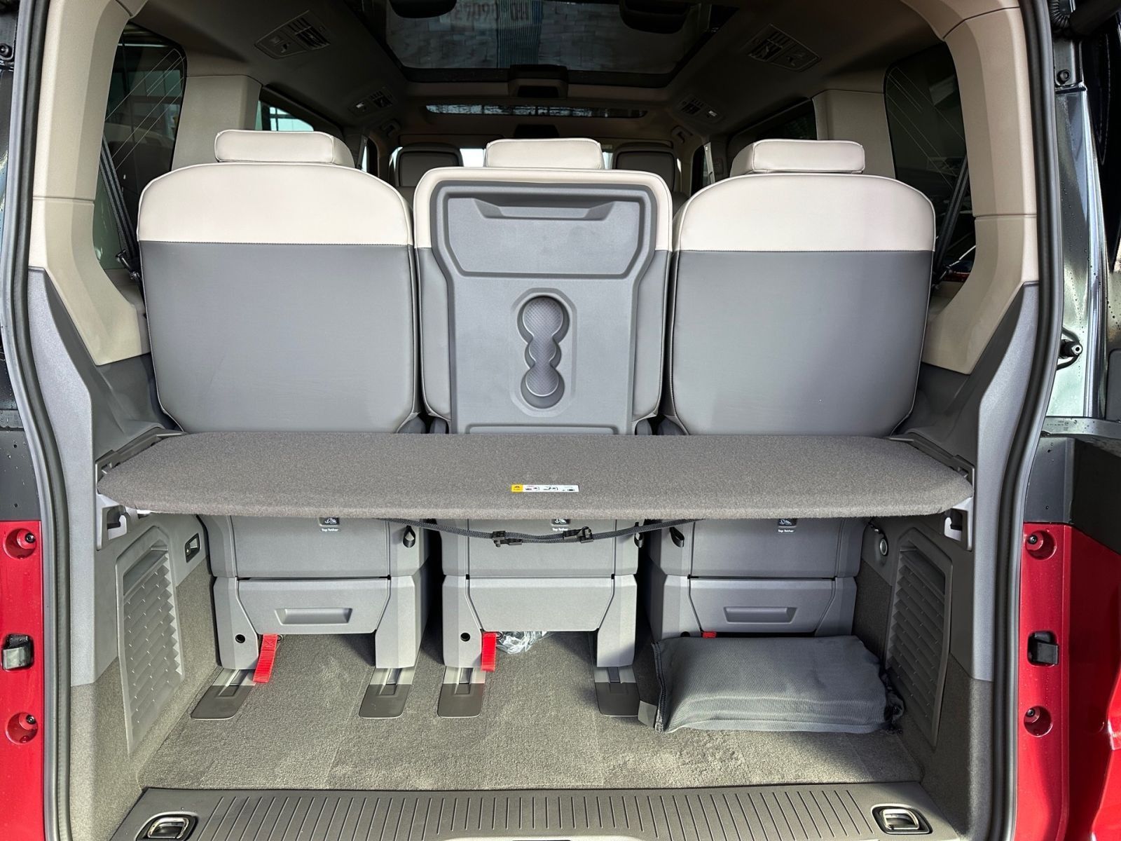 Fahrzeugabbildung Volkswagen Multivan Style 2.0 TDI DSG I SHZ NAVI