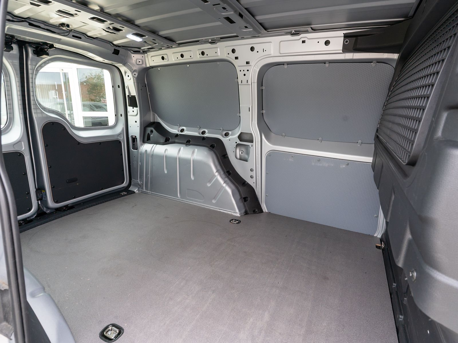 Fahrzeugabbildung Volkswagen Caddy Cargo Maxi 2.0TDI Klima Navi PDC DAB+
