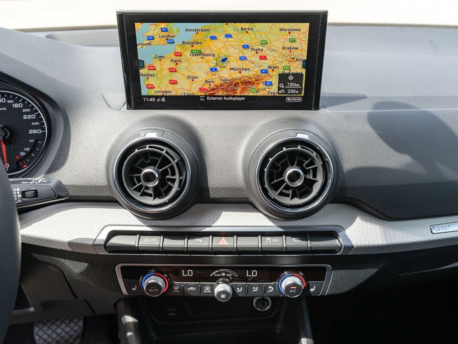 Fahrzeugabbildung Audi Q2 35TFSI Stronic Navi LED RFK PDC SHZ