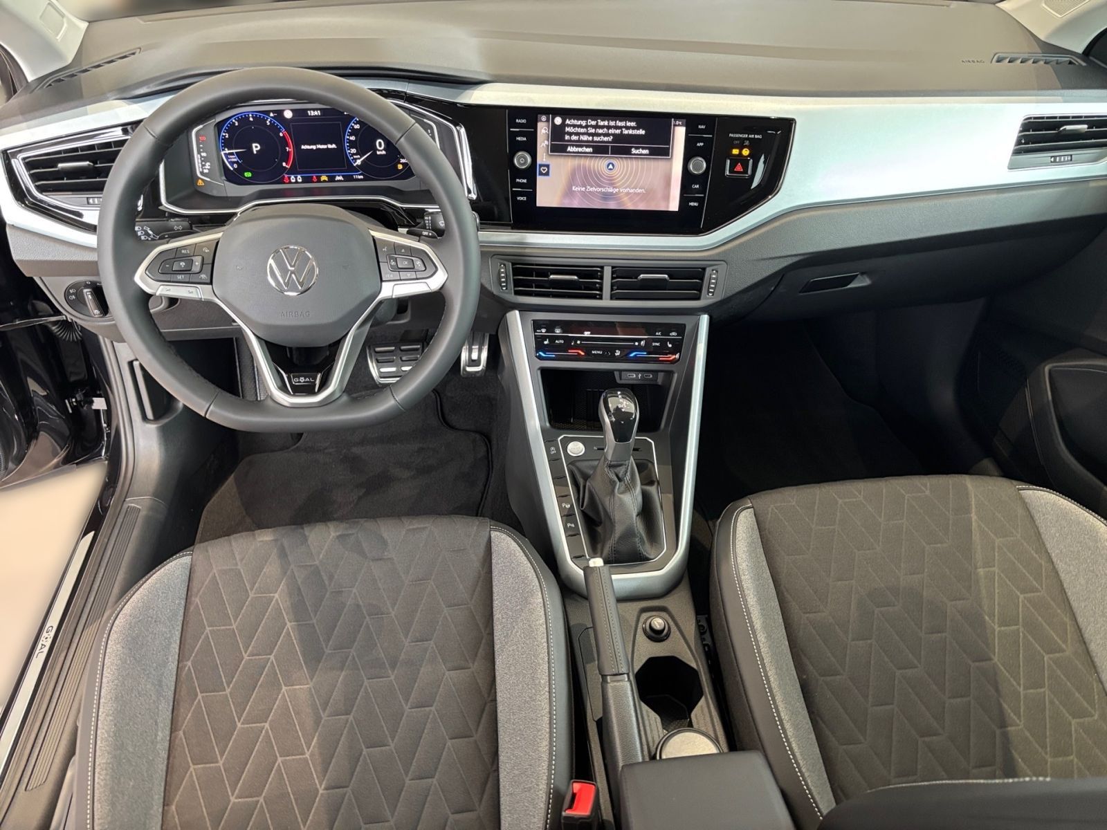 Fahrzeugabbildung Volkswagen Taigo "GOAL" 1.0 TSI OPF DSG *AHK LED WKR*