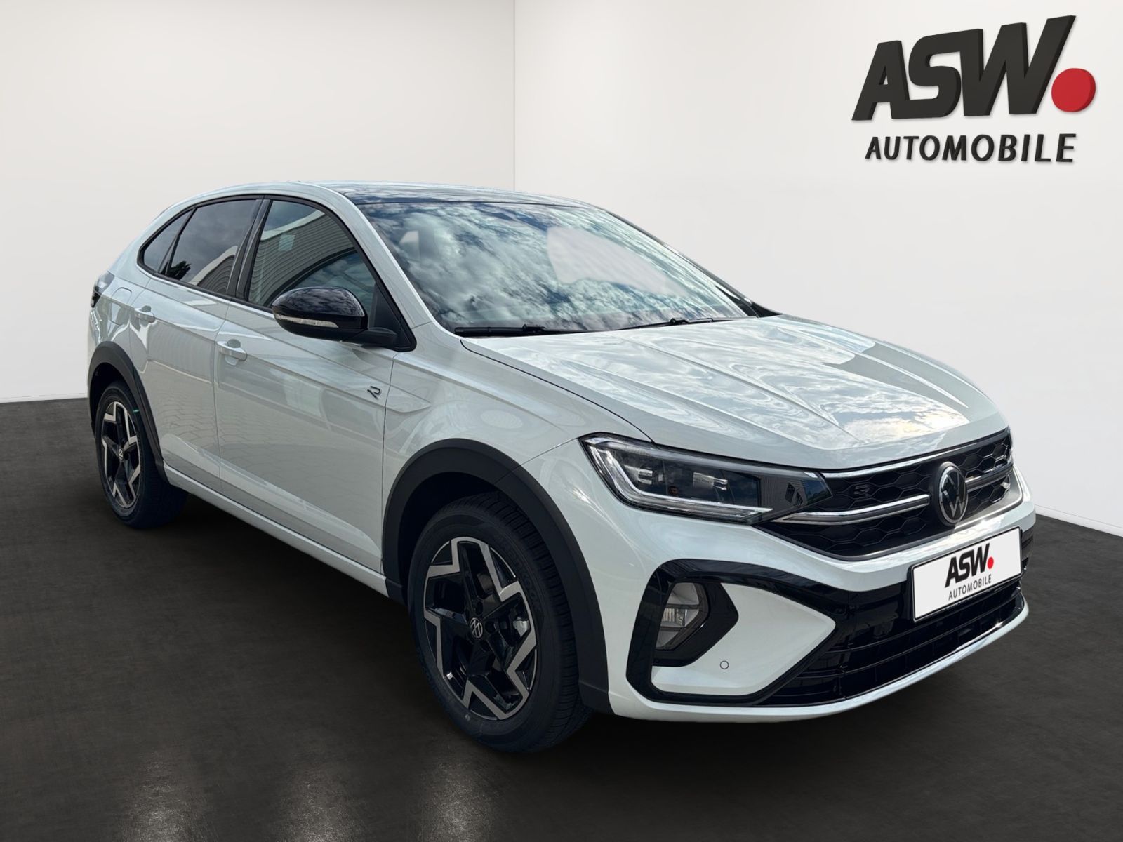 Fahrzeugabbildung Volkswagen Taigo R-Line 1.5 TSI DSG *AHK Pano Keyless"