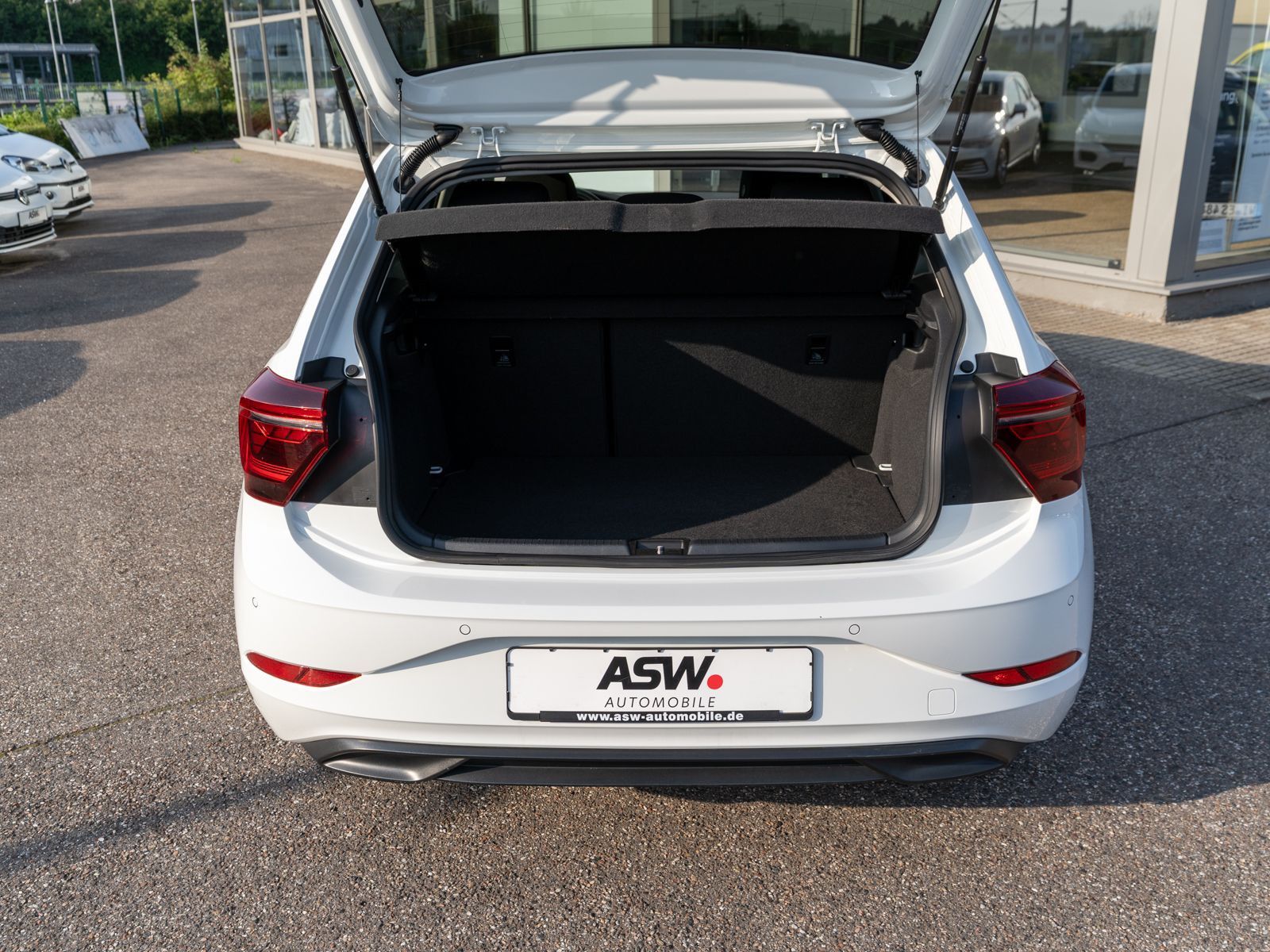 Fahrzeugabbildung Volkswagen Polo Style 1.0 TSI DSG LED Navi PDC ACC Pano SHZ
