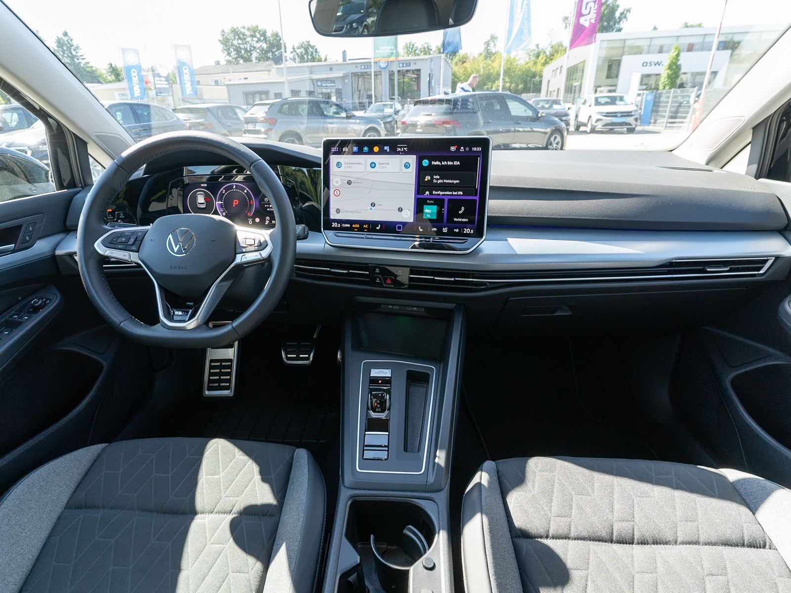 Fahrzeugabbildung Volkswagen Golf Goal 2.0 TDI DSG LED Navi RFK ACC SHZ AHK
