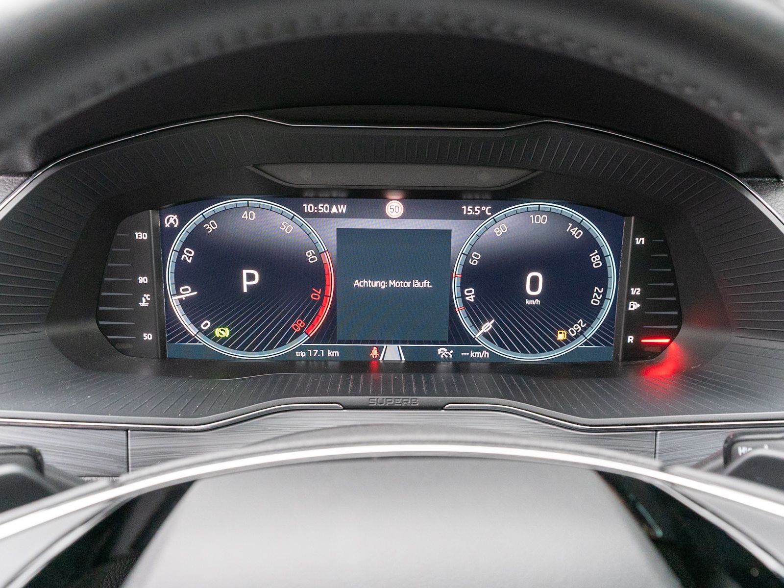 Fahrzeugabbildung SKODA Superb Combi Ambition 1.5TSI DSG LED Nav PDC AHK