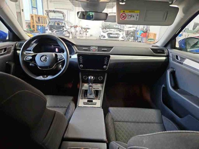 Fahrzeugabbildung SKODA Superb Combi Ambition 1.5TSI DSG LED Nav PDC AHK