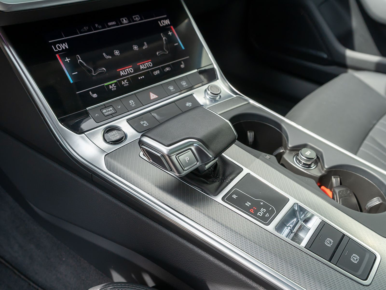 Fahrzeugabbildung Audi A6 Limousine 50TFSI e quattro Navi Matrix Pano