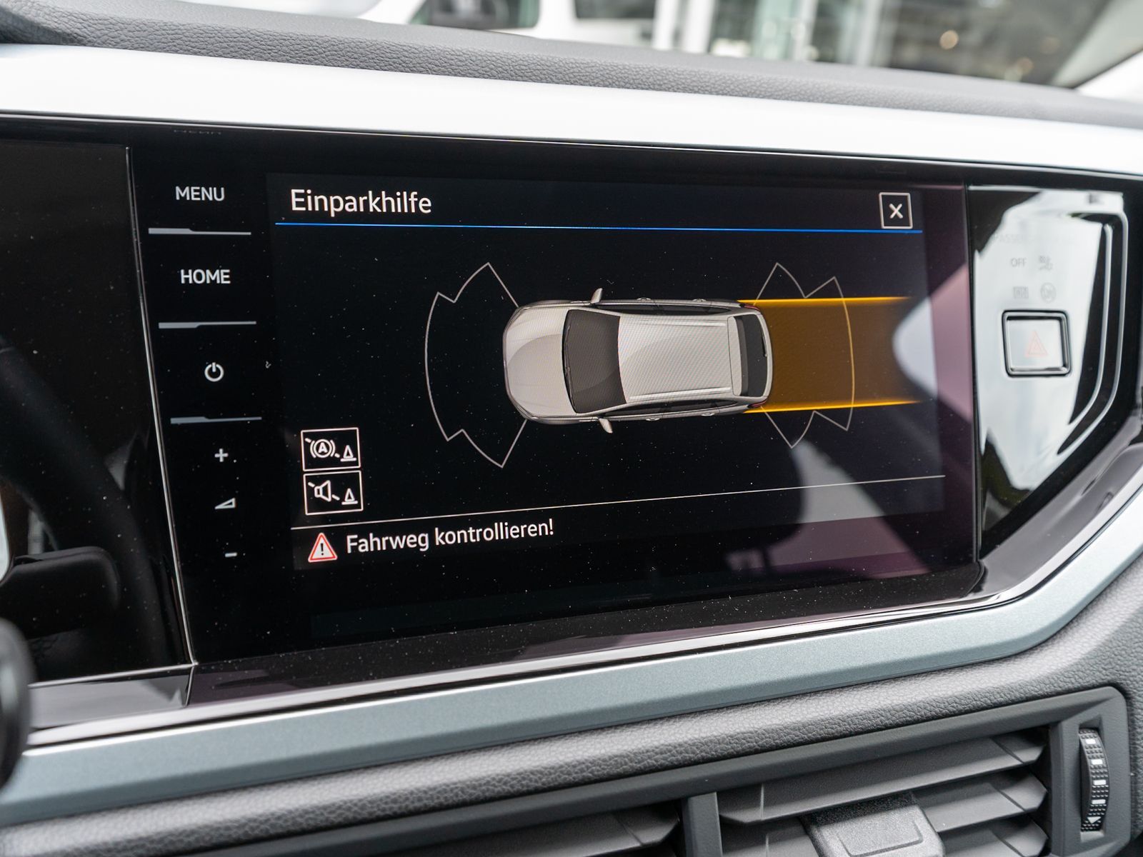 Fahrzeugabbildung Volkswagen Taigo Goal 1.0 TSI DSG LED Navi PDC SHZ VC AHK