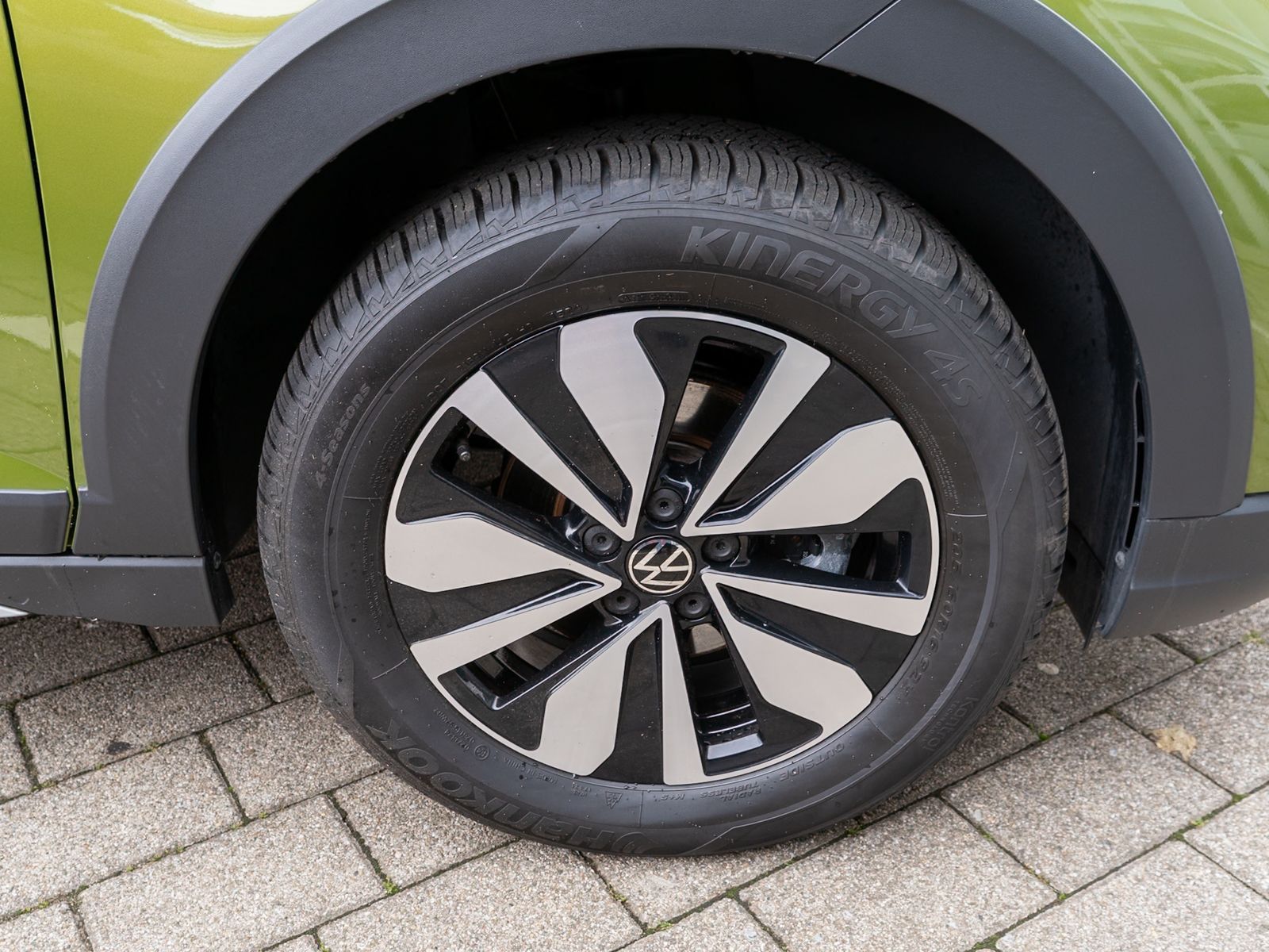 Fahrzeugabbildung Volkswagen Taigo Goal 1.0 TSI DSG LED Navi PDC SHZ VC AHK