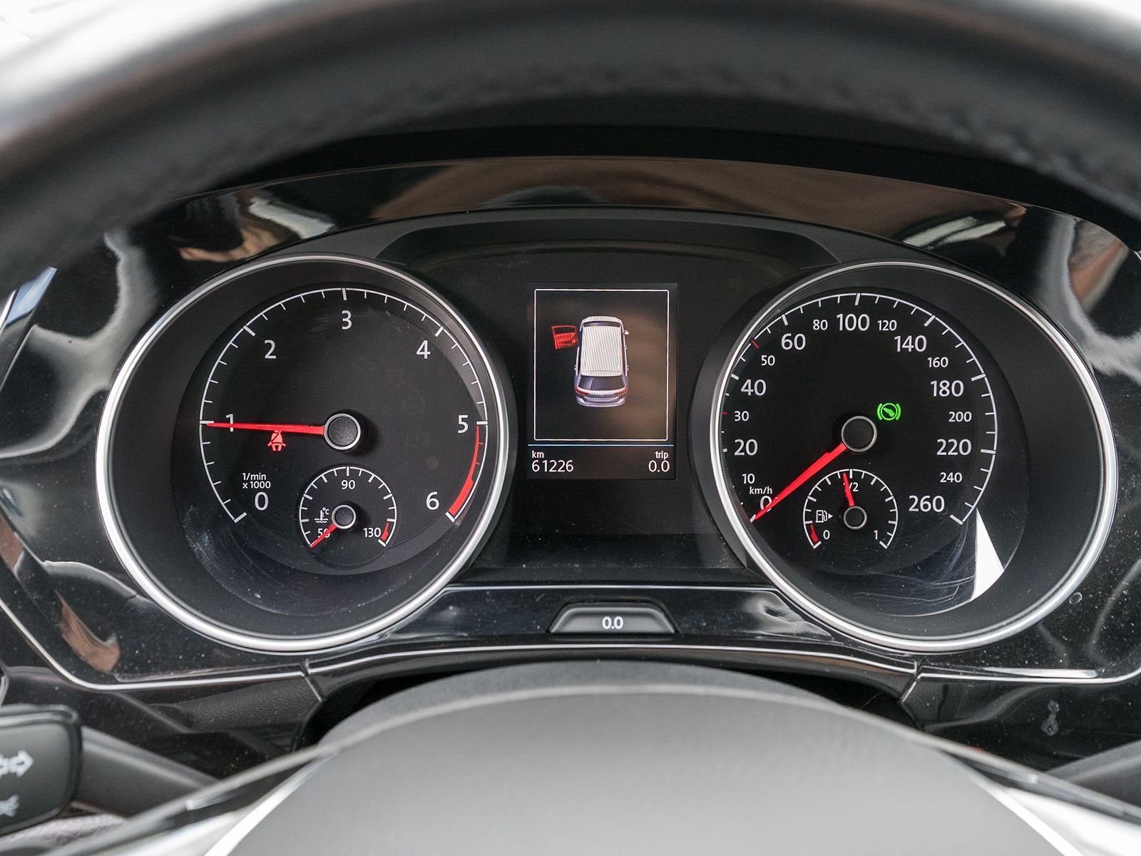 Fahrzeugabbildung Volkswagen Touran Highline 2.0 TDI DSG LED Stdhzg LEDER AHK