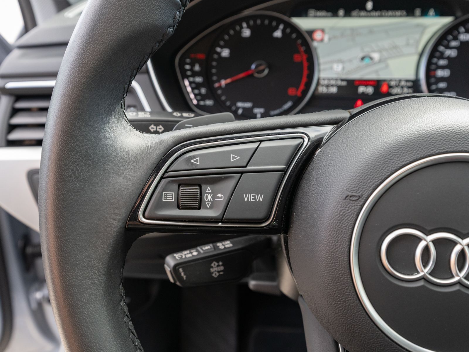 Fahrzeugabbildung Audi A4 Avant 40TDI Stronic LED Navi PDC GRA AHK
