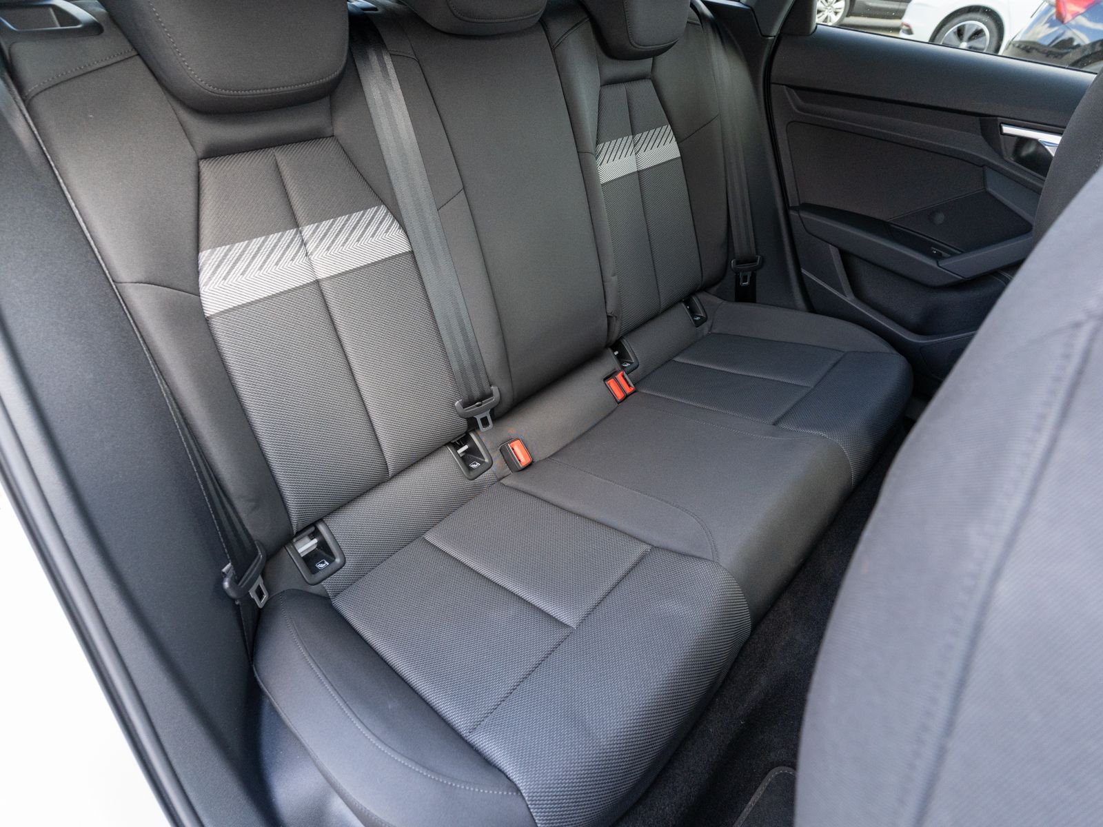 Fahrzeugabbildung Audi A3 Sportback S line 35 TFSI Stronic LED Navi PDC