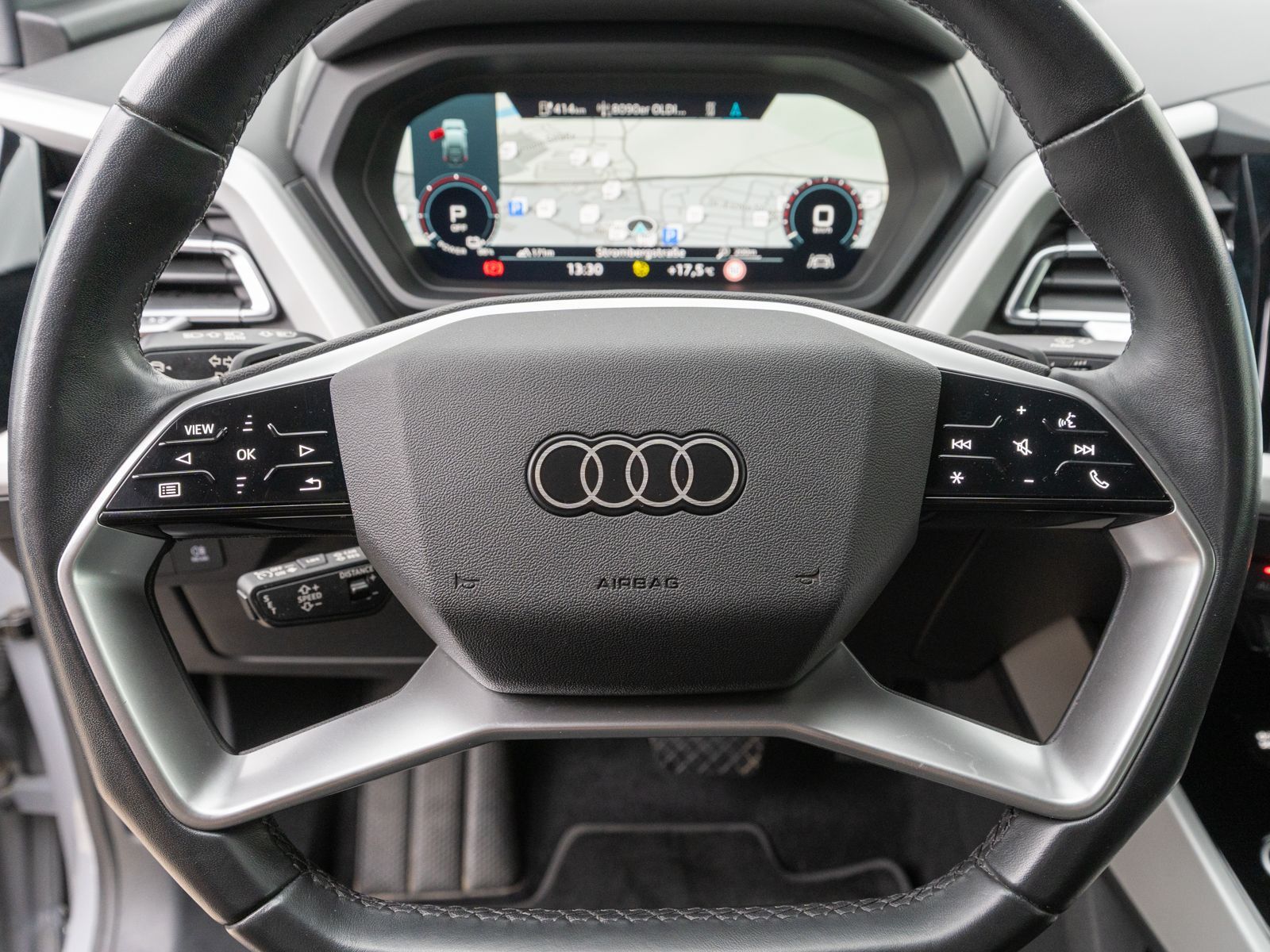 Fahrzeugabbildung Audi Q4 Sportback S line 40 e-tron NAVI LED GRA WÄPU