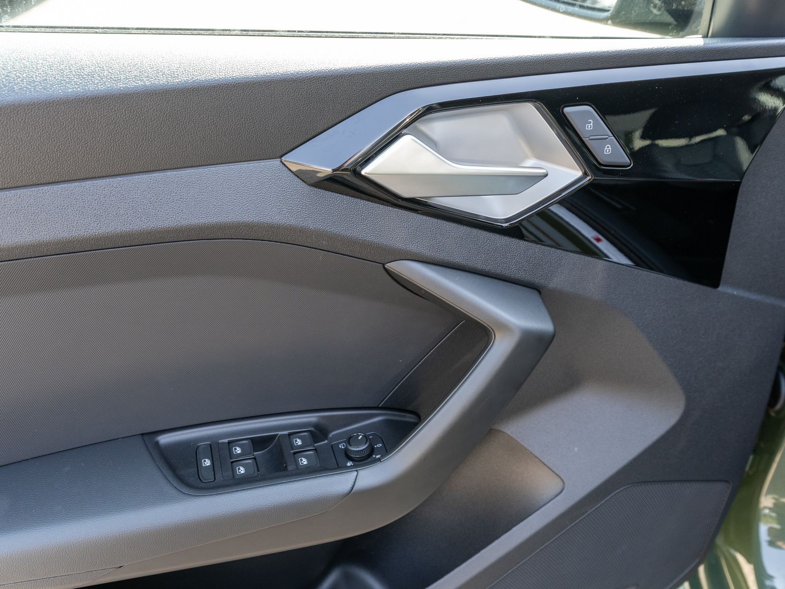 Fahrzeugabbildung Audi A1 Sportback S line 30TFSI Stronic LED ACC SHZ