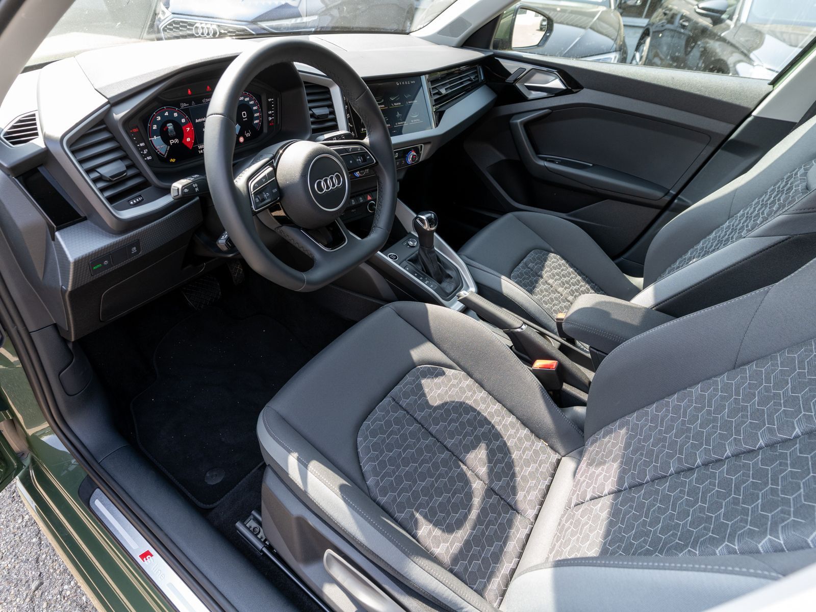 Fahrzeugabbildung Audi A1 Sportback S line 30TFSI Stronic LED ACC SHZ